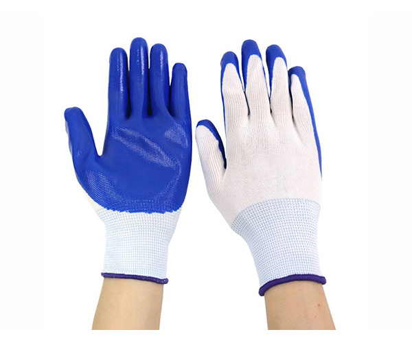 Anti-slip gloves