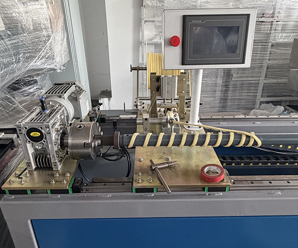 Spooling machine